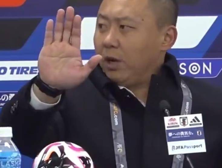 球队主帅因抗议裁判被罚款，是否理性？的简单介绍