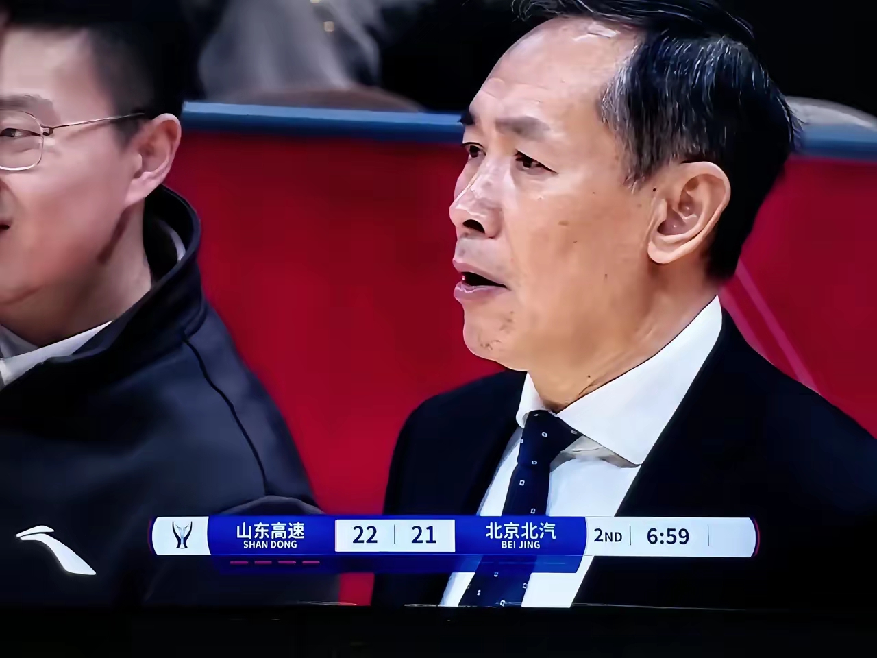 杏彩体育官方入口-包含中超比赛胜负难定，双方硬仗拼杀到底的词条