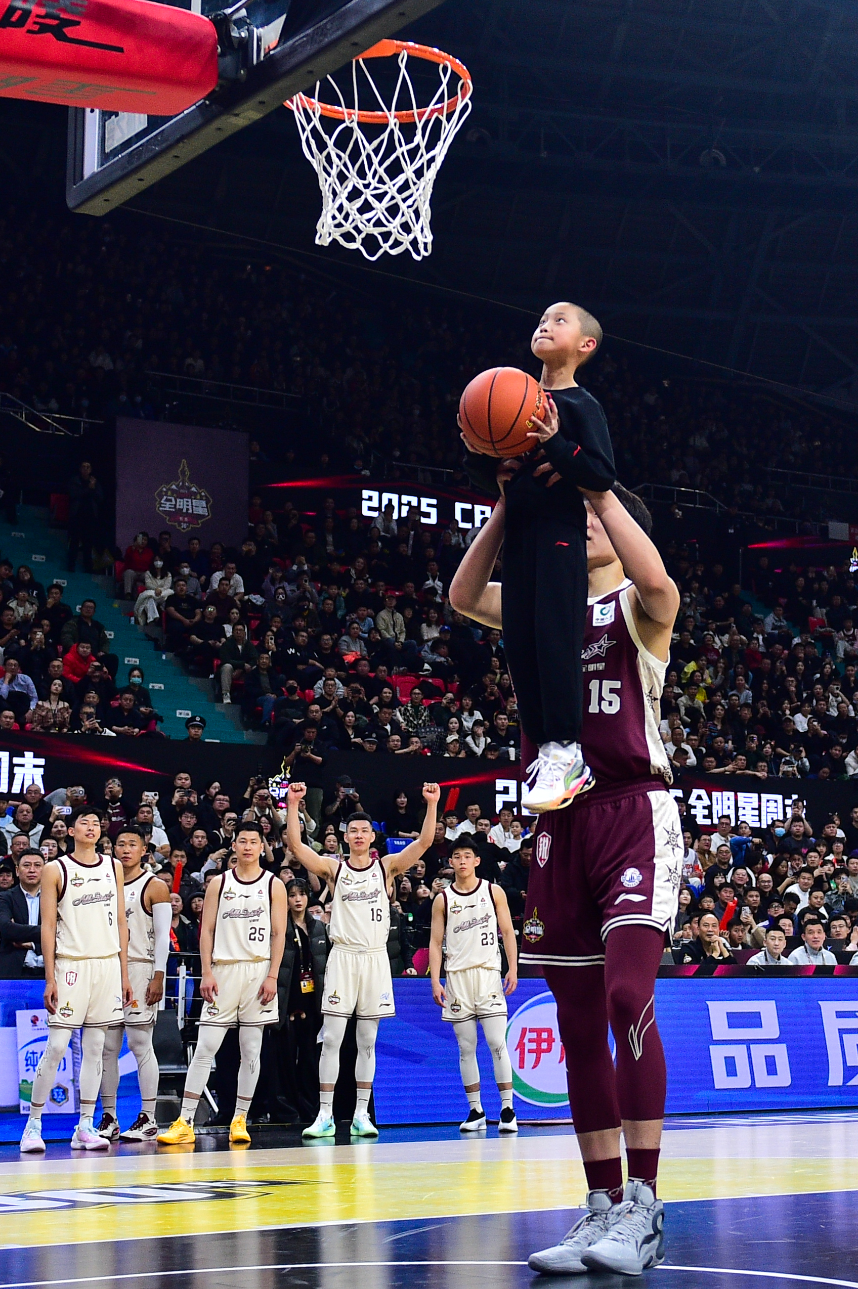 杏彩体育入口-全明星周末功夫大会，篮球盛宴各种精彩的简单介绍