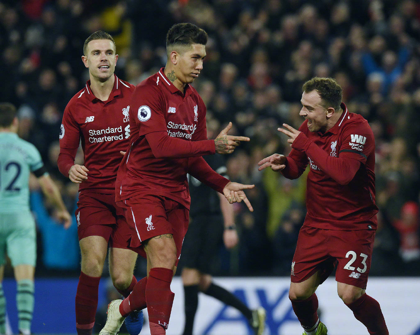 杏彩体育在线登录-拿坡里主场大获全胜，继续领跑积分榜的简单介绍