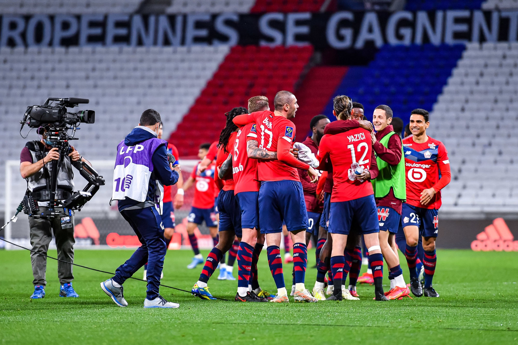 里昂豪取三分，追赶榜首位置的简单介绍