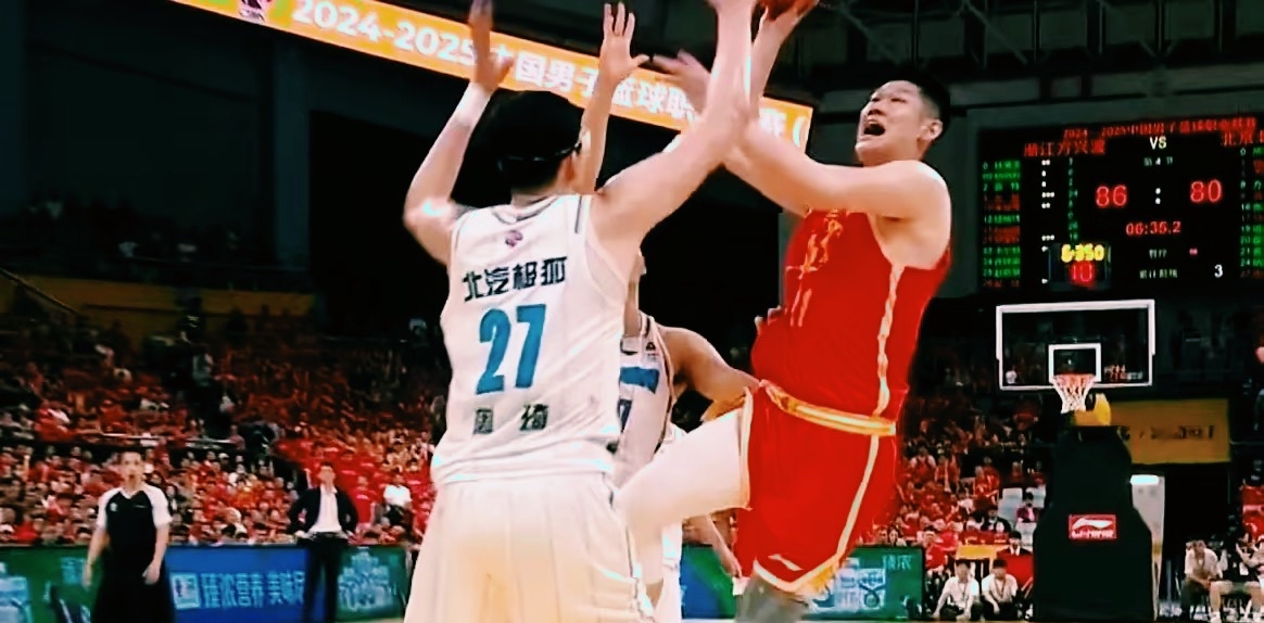 杏彩体育官网入口-关于防守坚固：球队全员严阵以待不让对手有机可乘的信息