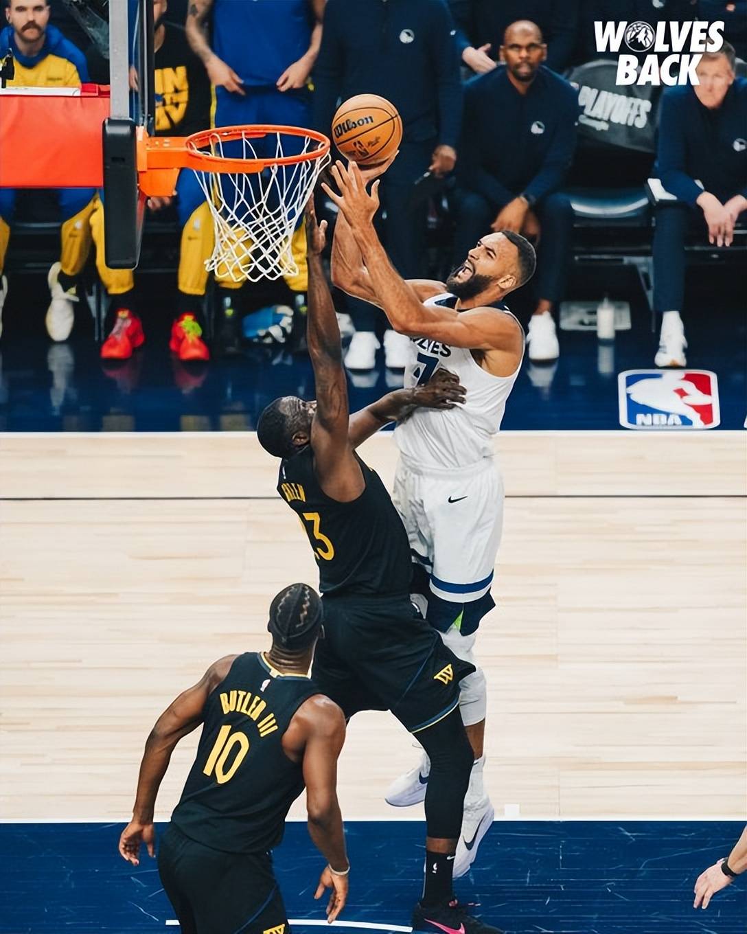 杏彩体育中国官网-马刺客场战胜爵士，反弹获胜