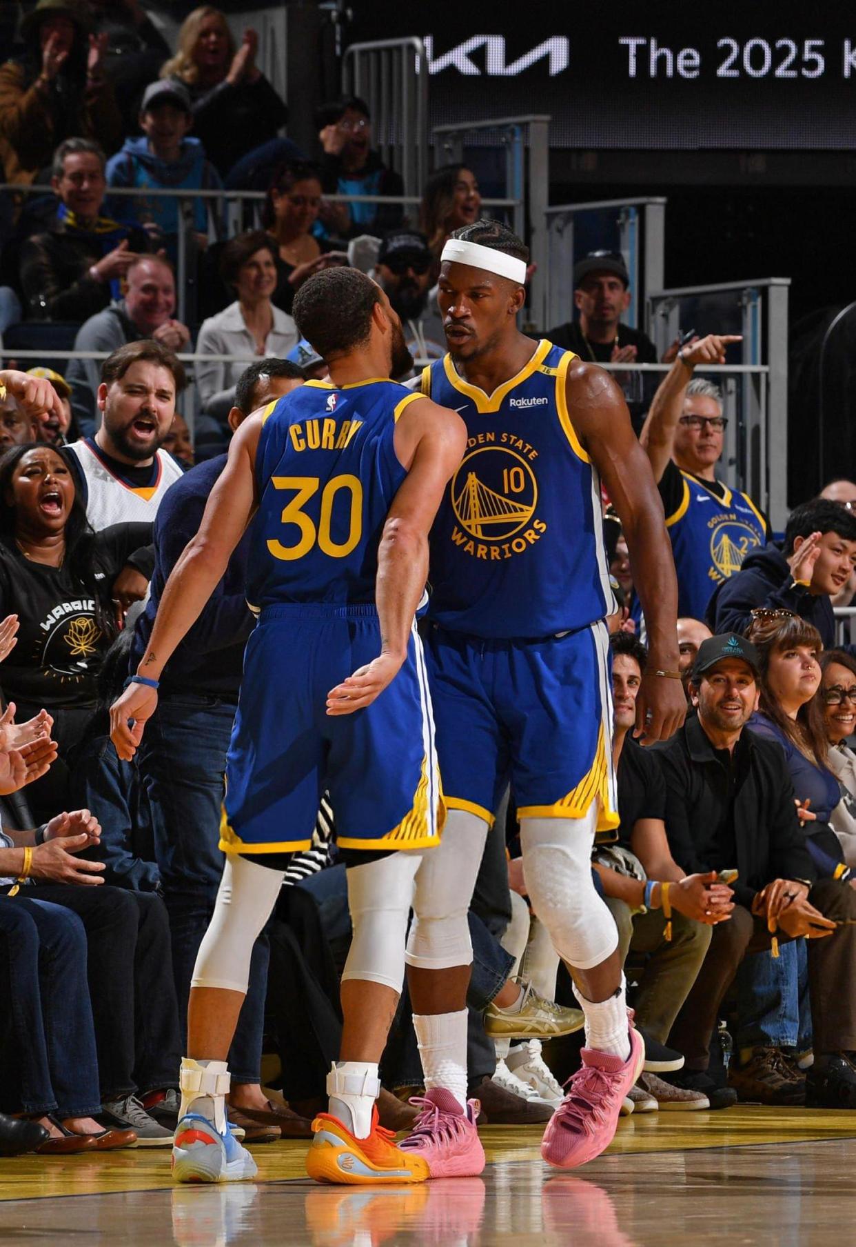 关于雄鹿负勇士，库里砍30+的信息